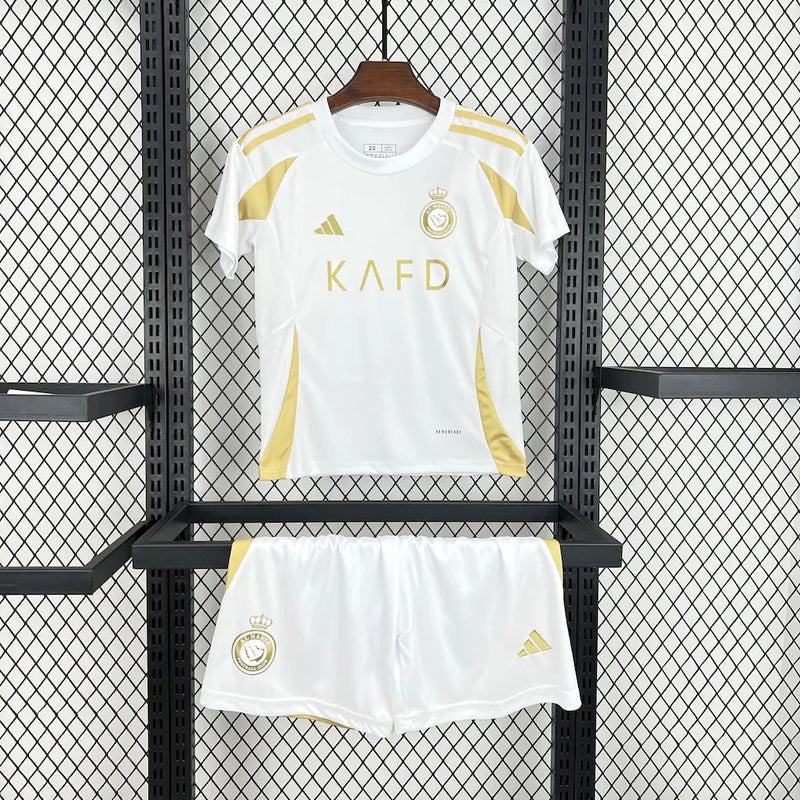 Conjunto Infantil Al Nassr III 24/25 - Branco e Dourado
